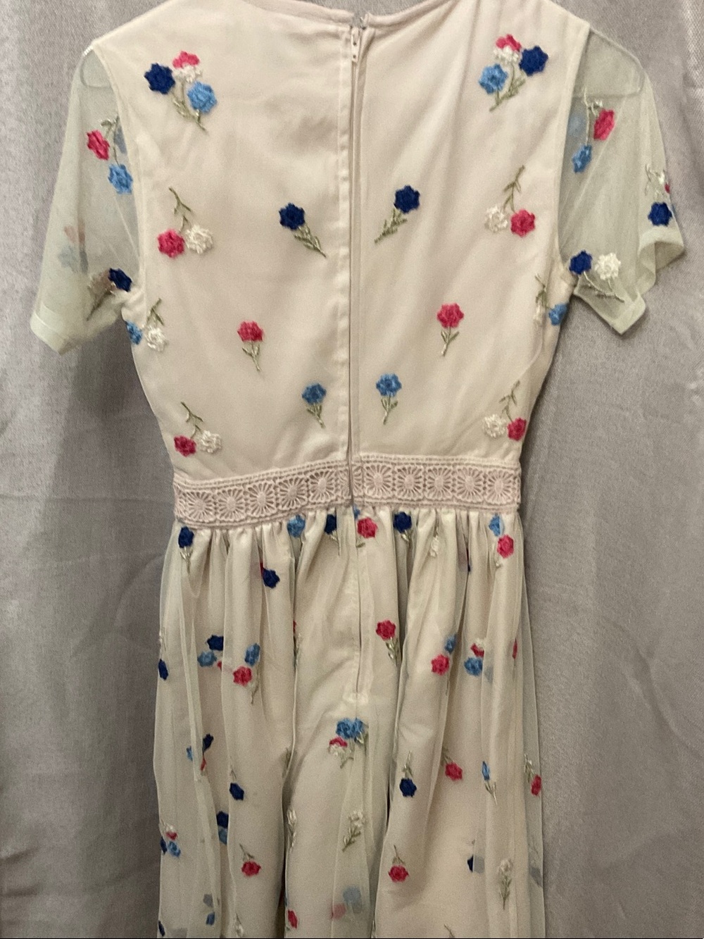 ModCloth Cream Embroidered Mesh Top - Picture 5 of 5